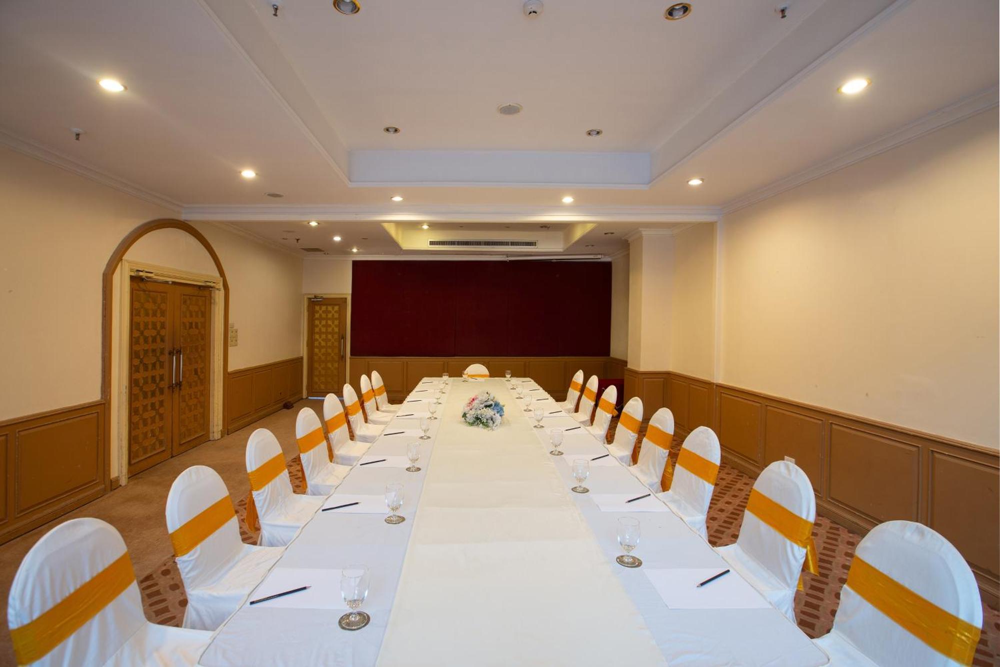 The Imperial Narathiwat Hotel Bagian luar foto