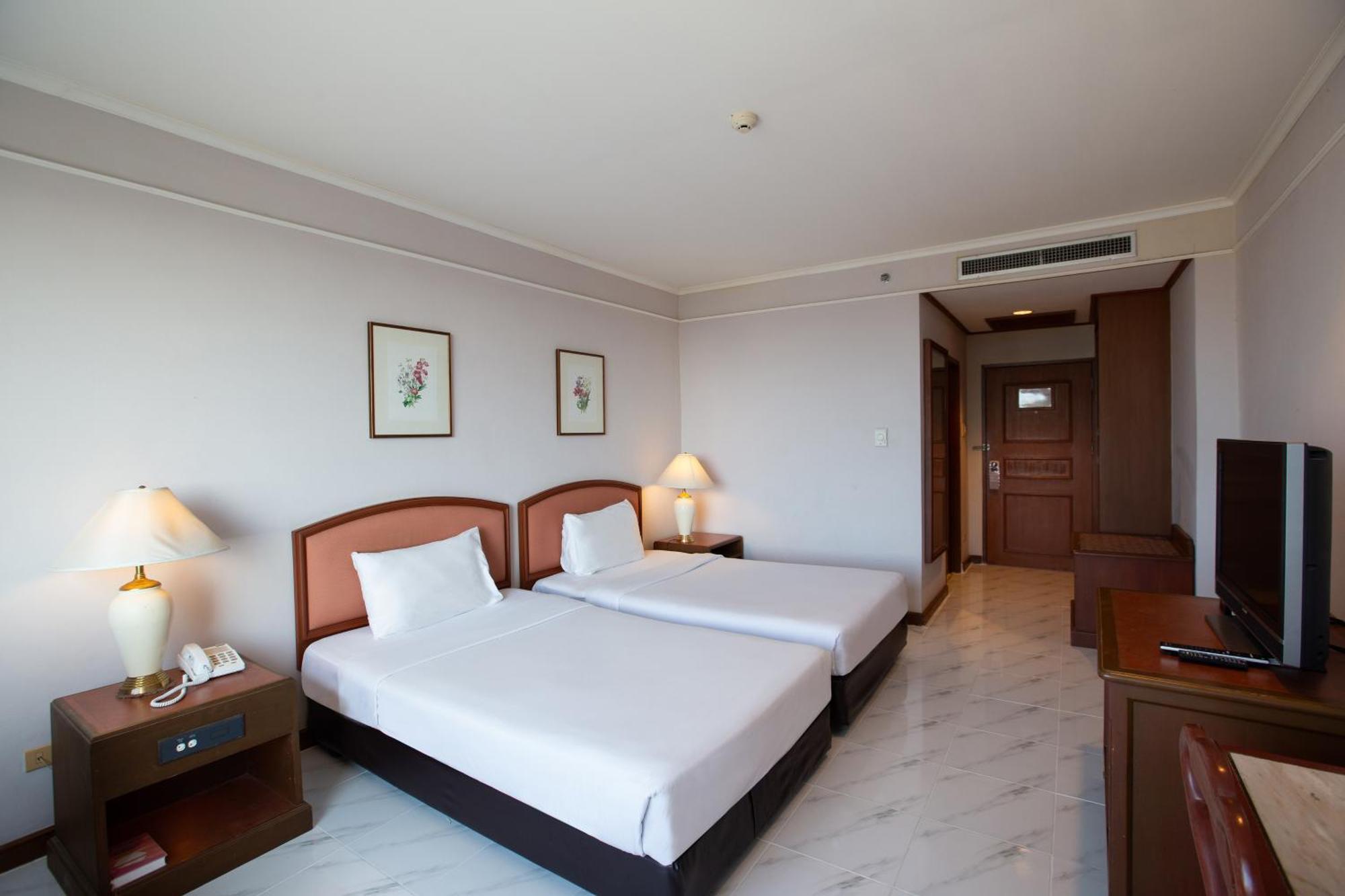 The Imperial Narathiwat Hotel Bagian luar foto