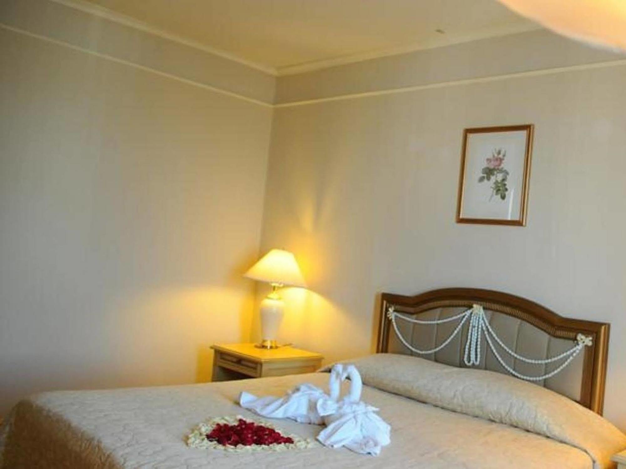 The Imperial Narathiwat Hotel Bagian luar foto